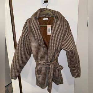 NWT JustFab Women’s Black and Tan Plaid Belted Warm Jacket Coat Size XL